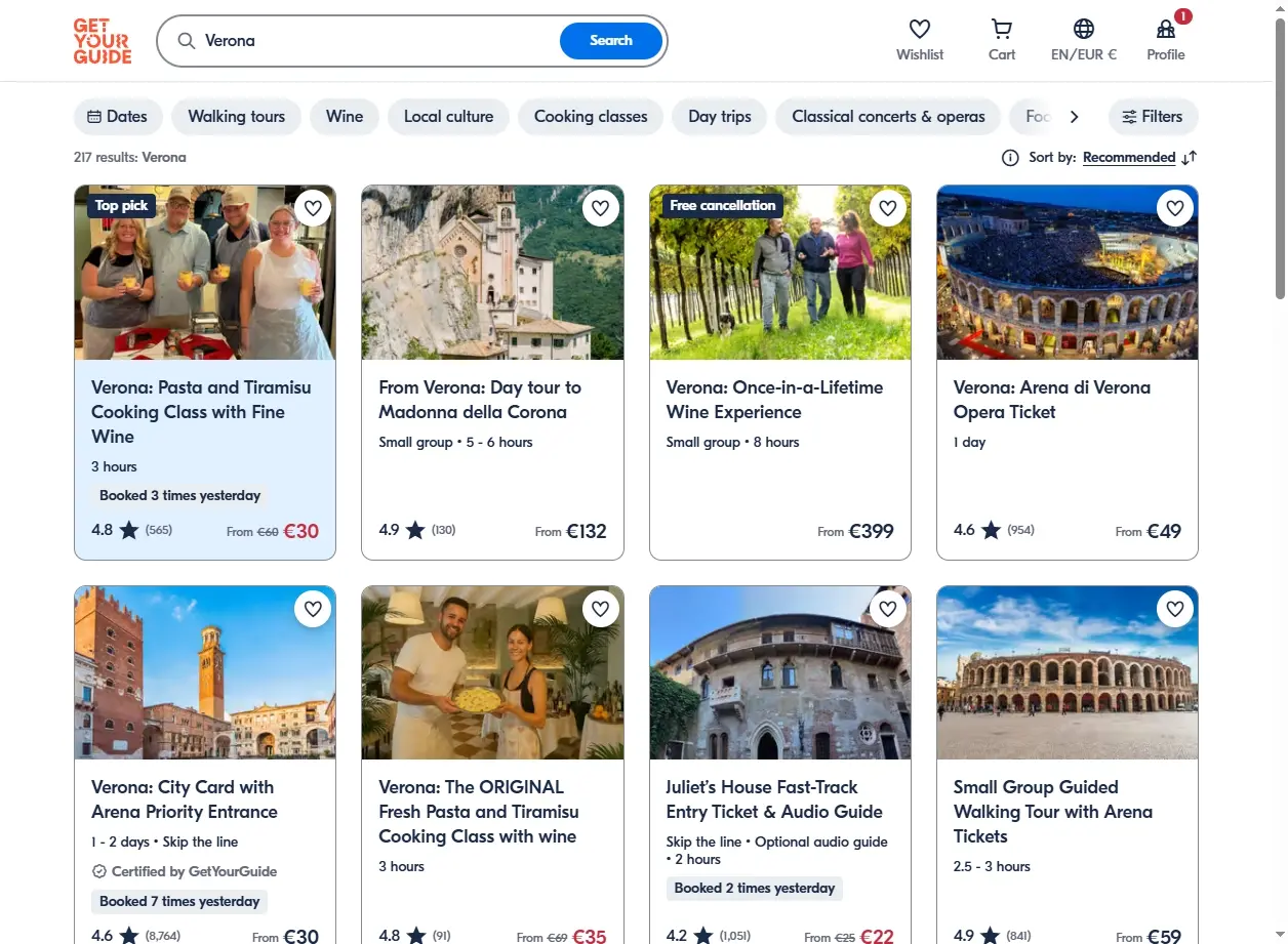 Schermata di attività e tour disponibili in una destinazione turistica